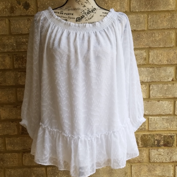 Banana Republic Tops - Banana Republic White- Off-Shouder. Sz M